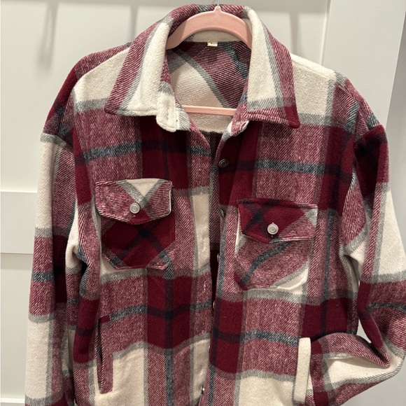 Thick and warm Shacket. - Picture 4 of 4